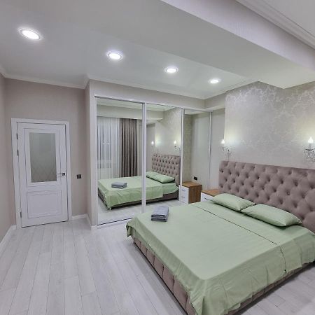 Luxury Best Grand New Apartaments Ultra Central Кишинев Екстериор снимка