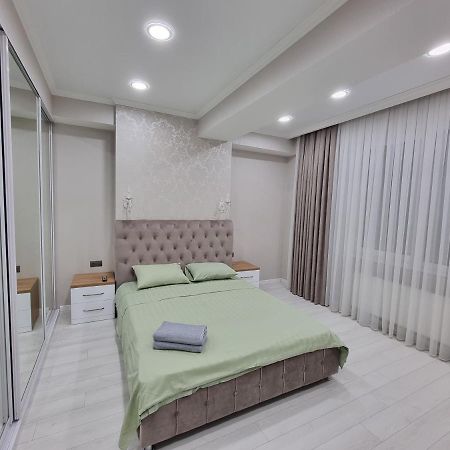 Luxury Best Grand New Apartaments Ultra Central Кишинев Екстериор снимка