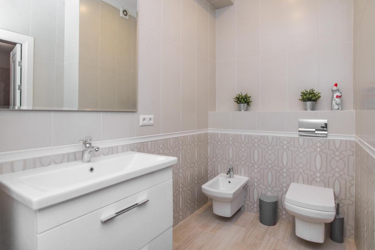 Luxury Best Grand New Apartaments Ultra Central Кишинев Екстериор снимка
