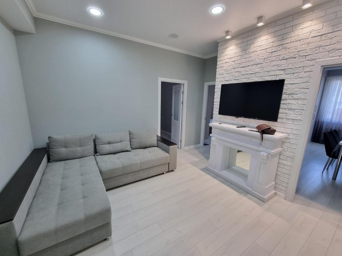Luxury Best Grand New Apartaments Ultra Central Кишинев Екстериор снимка