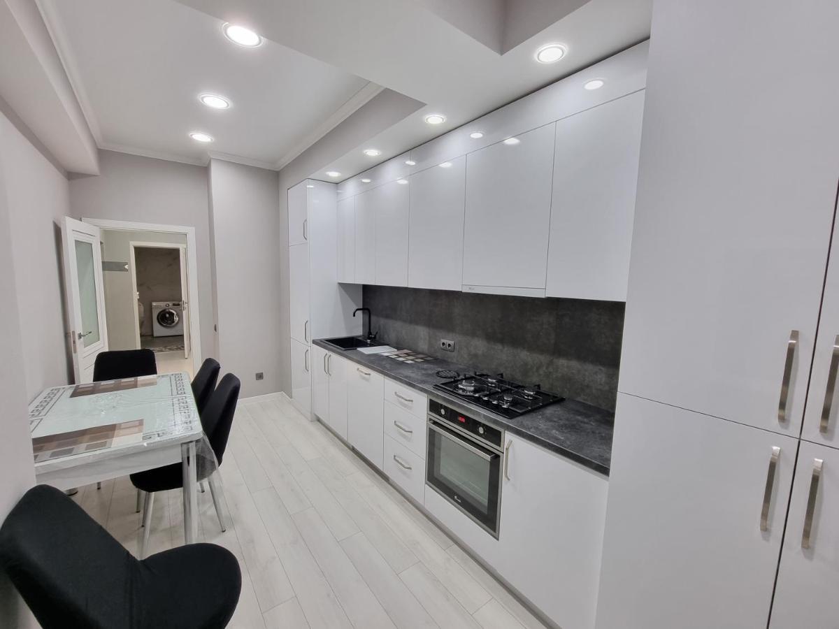 Luxury Best Grand New Apartaments Ultra Central Кишинев Екстериор снимка