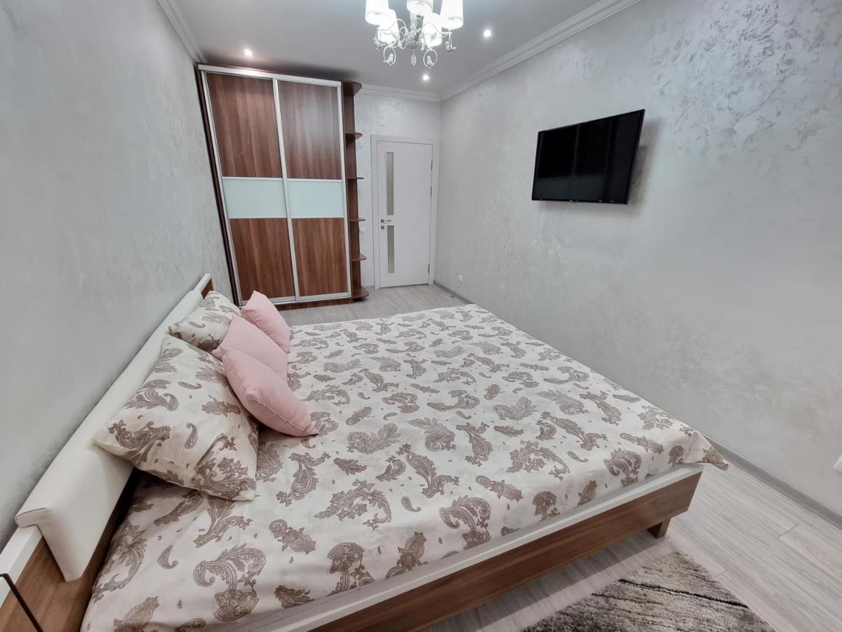 Luxury Best Grand New Apartaments Ultra Central Кишинев Екстериор снимка